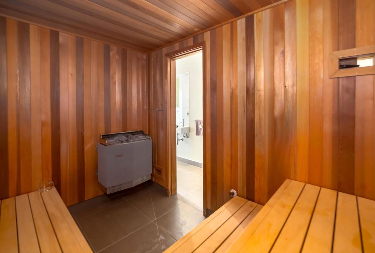Paradise On Campbell Martinborough Exterior photo